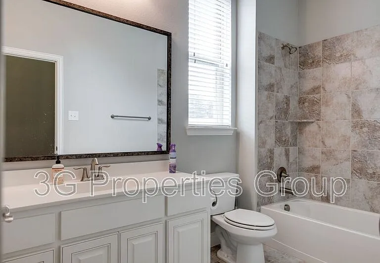 3521 Camden Ct — Photo 6