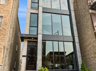 1752 W Augusta Blvd #2, Chicago, IL 60622