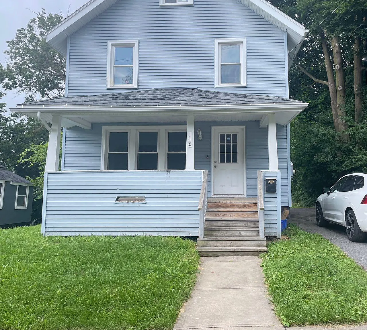 3 bed, 1144 sqft, $1,600 — Photo 1