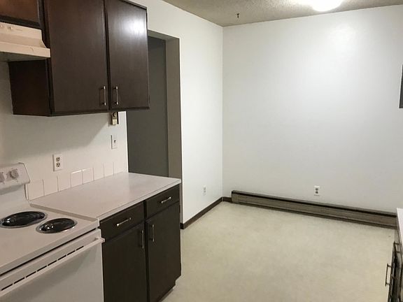 3rd image of 1015 N Garden St APT 2