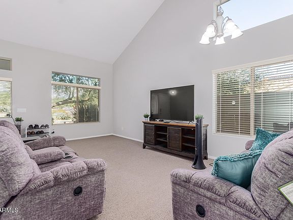 3rd image of 25577 W WHYMAN Street