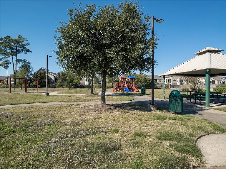 21843 Grassy Hill Ln — Photo 48