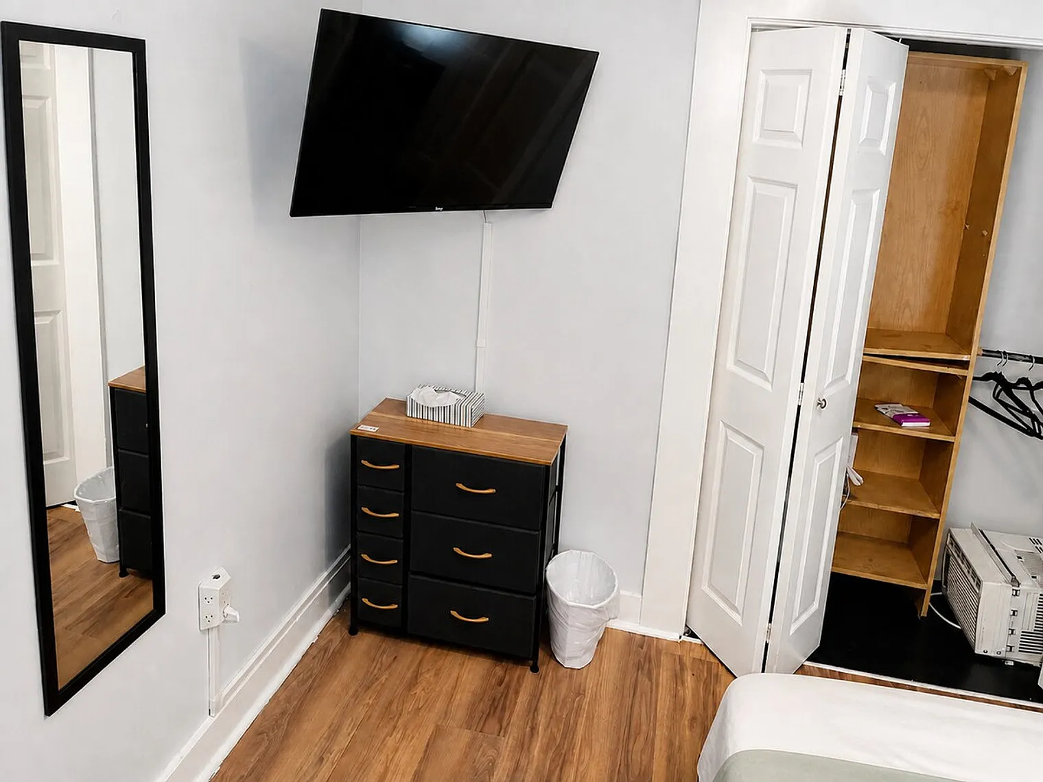 1 bed, 1.0 bath, 731 sqft, $2,526 — Photo 4