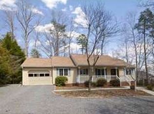 10 Deerwood Ln, Palmyra, VA 22963