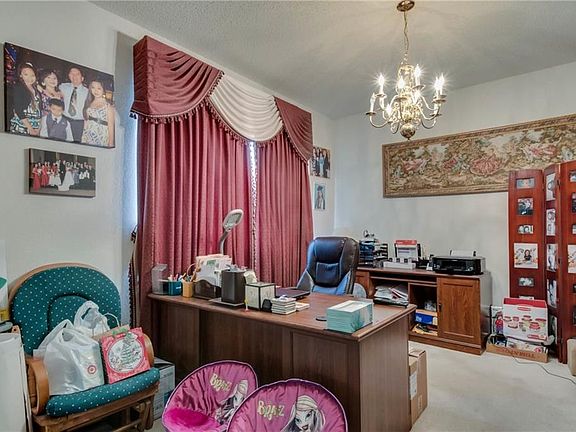 3rd image of 6931 Raven Meadow Dr