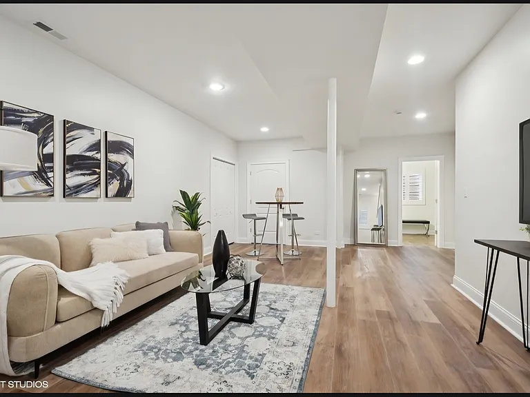 1635 Elder Ln — Photo 2