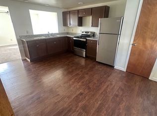 229 Whitestown Vlg APT D, Butler, PA