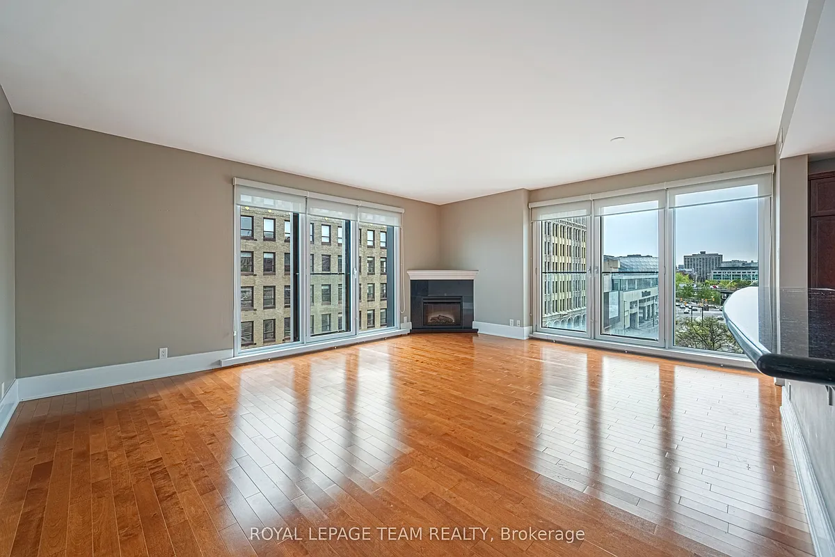 Building Photo - 700 Sussex Dr #601