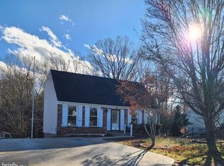 5625 Reardon Ln, Woodbridge, VA 22193