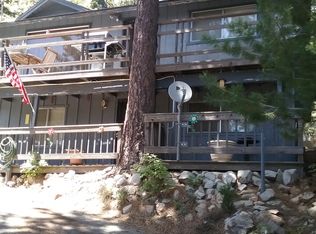 31434 Circle View Dr, Running Springs, CA 92382
