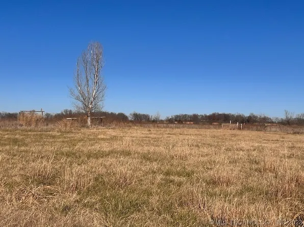 16th Rd, Delaware, OK 74027