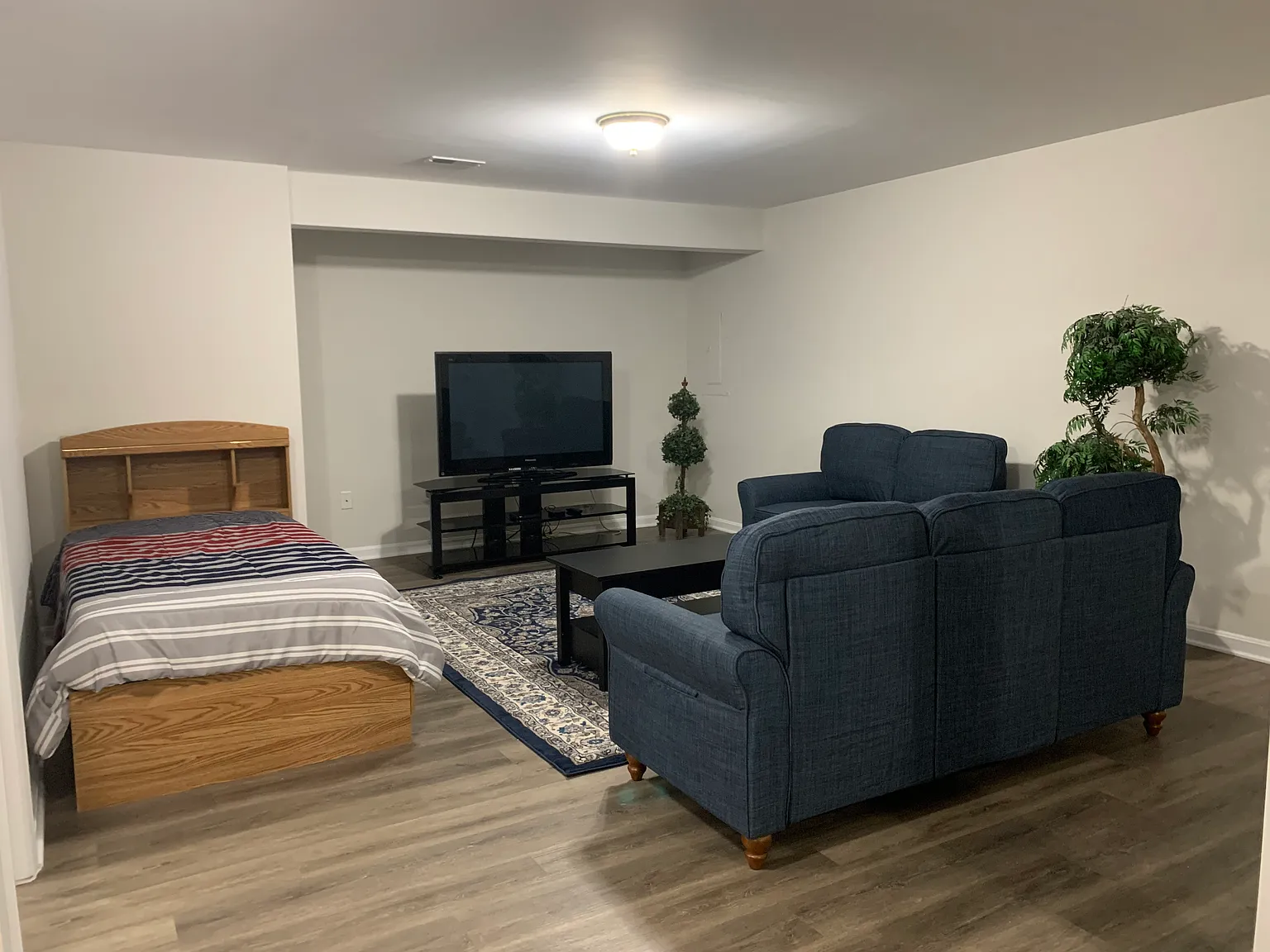 1 bed, 1200 sqft, $1,700 — Photo 2