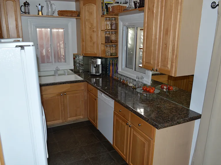 1203 S Rimpau Blvd — Photo 84