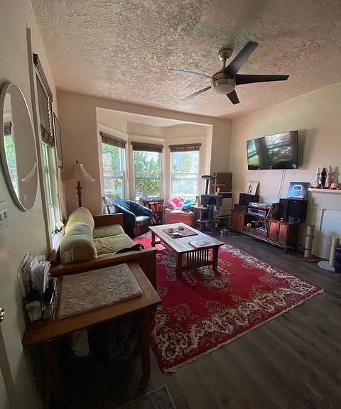 403 Washington St — Photo 2