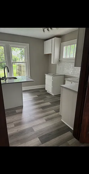 1465 Hildreth Ave — Photo 7