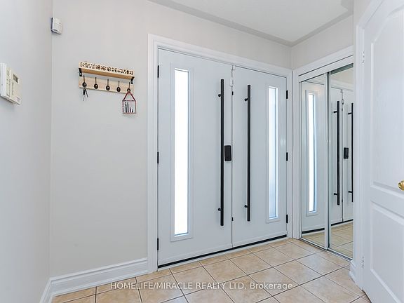 4th image of 114 Edenbrook Hill Dr
