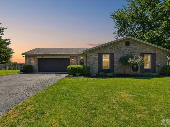 2115 Meadow Ln, Arcanum, OH 45304