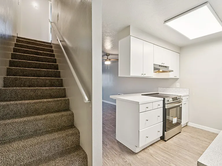 2-WEEKS FREE | North River Apartments — Photo 20