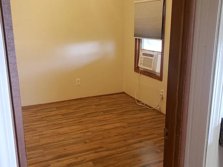 609 Buena Vista St — Photo 7