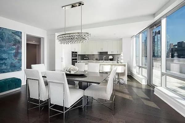 Rented by BLU Real Estate | media 23