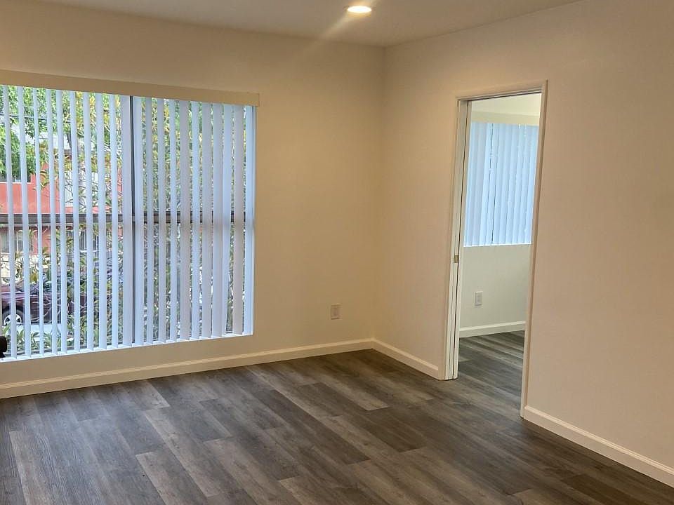 1st image of 10431 Kailua Ln #17