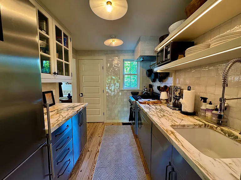 132 Jermain Ave — Photo 5