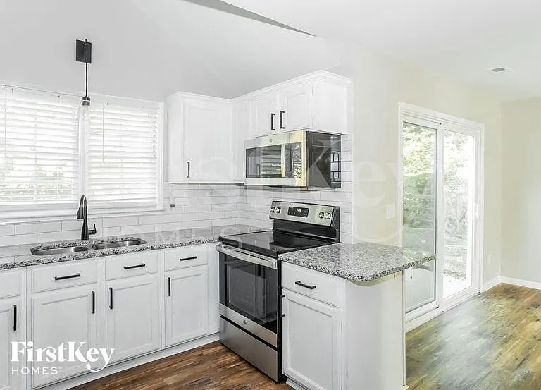 5808 Birchfield Ln NW — Photo 6