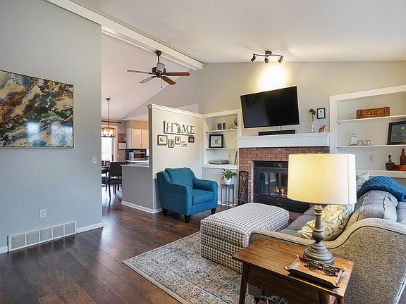 3rd image of 2729 Rum Creek Dr SE