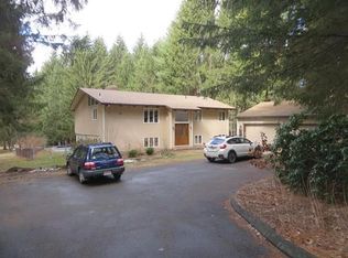 5 N Hillside Rd, South Deerfield, MA 01373