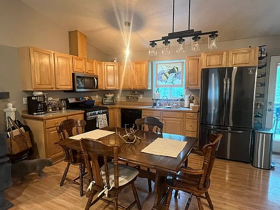 4th image of 3577 W Lynn Dr