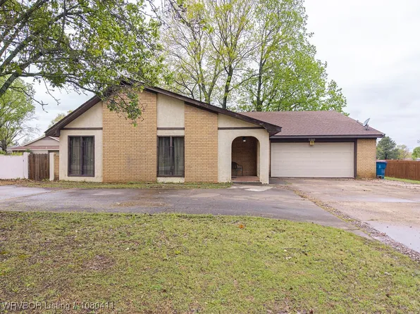 10116 Jenny Lind Rd, Fort Smith, AR 72908