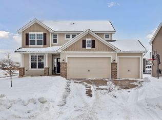 1955 Red Oak Path, Shakopee, MN 55379