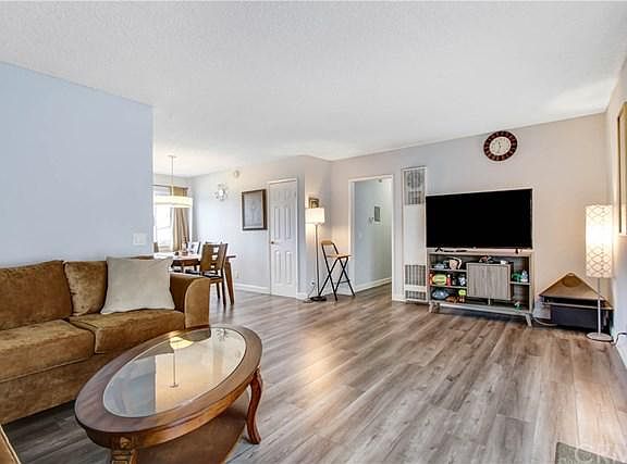 2nd image of 8800 Cedros Ave APT 212