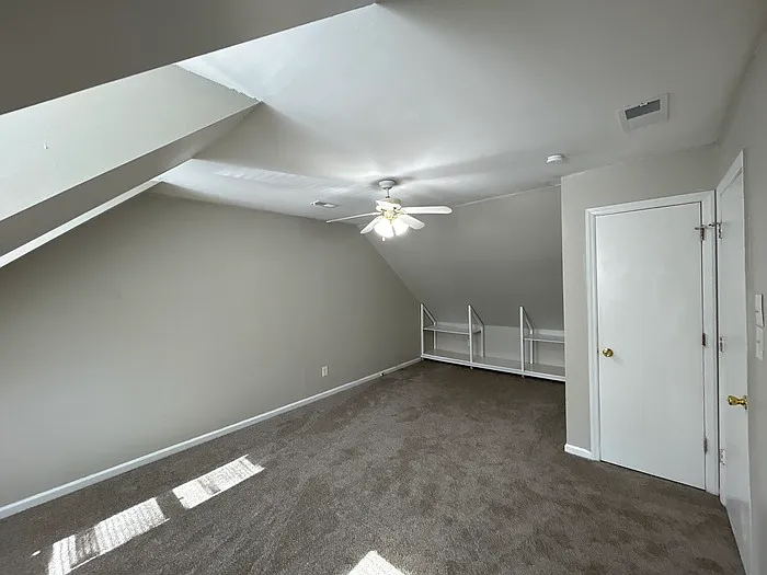 7409 Lockmont Dr — Photo 13