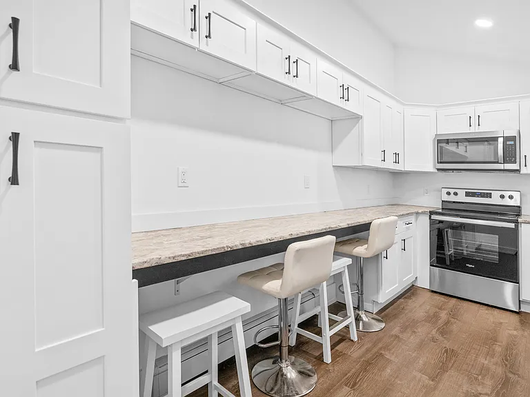 408 W Lake Dr #4 — Photo 4