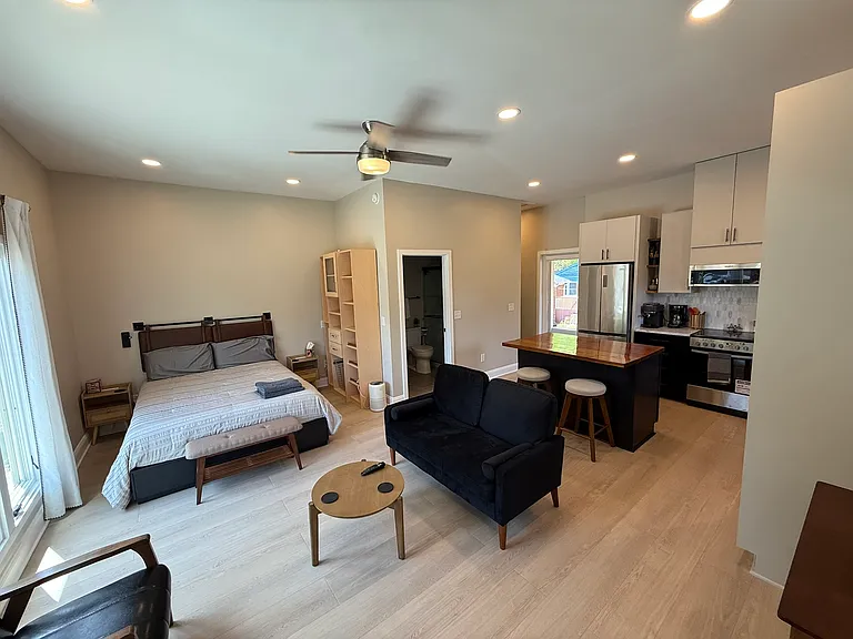 1700 Van Buren Ave #1 — Photo 14