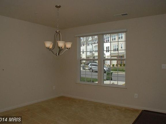 3rd image of 44245 Beaver Creek Dr
