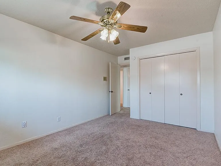 2012 Court Pl — Photo 22
