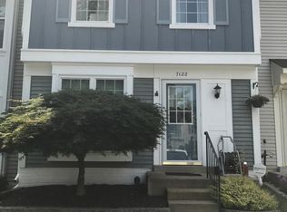 7122 Strawn Ct, Alexandria, VA 22306