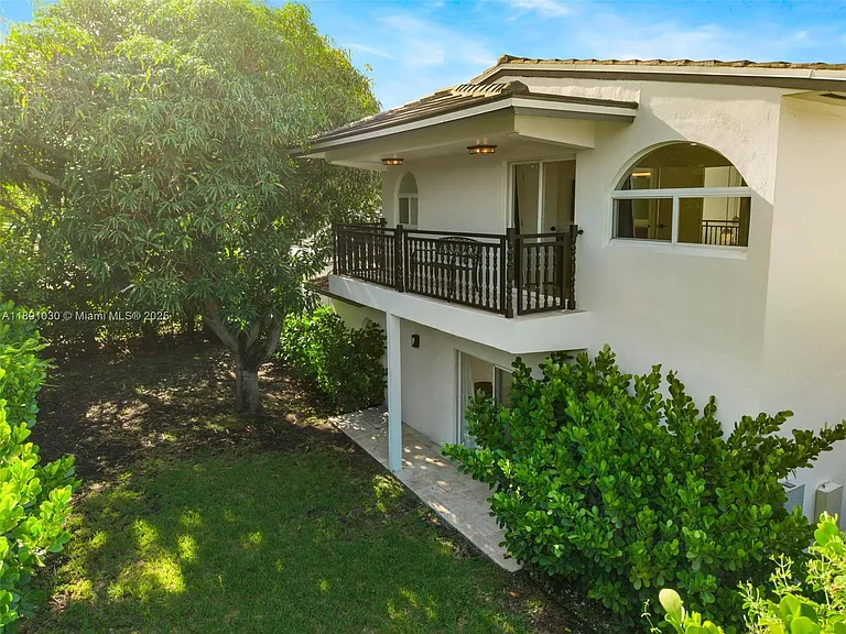 1651 SW 13th Ave — Photo 83