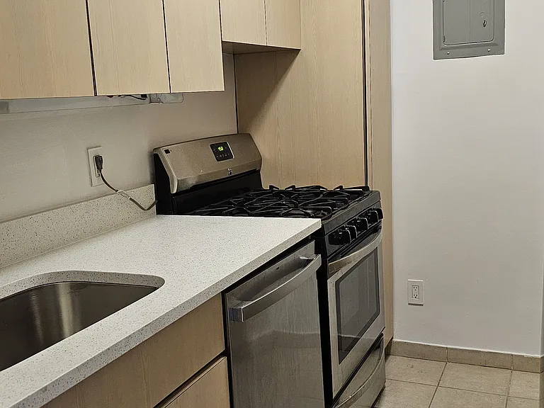 77 W 55th St #19H — Photo 13