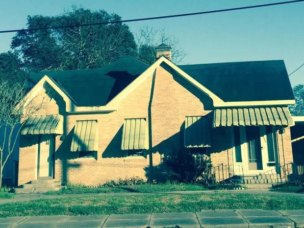 325 S Main St, Saint Martinville, LA 70582