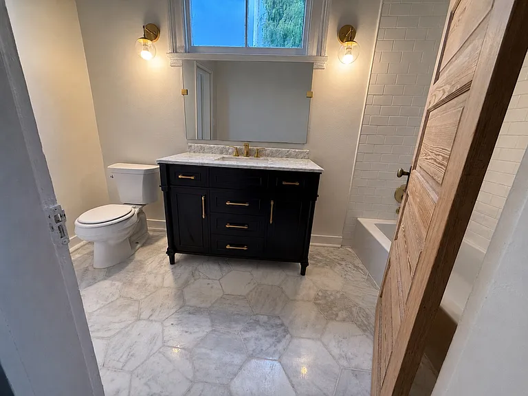 535 Nashville Ave — Photo 11