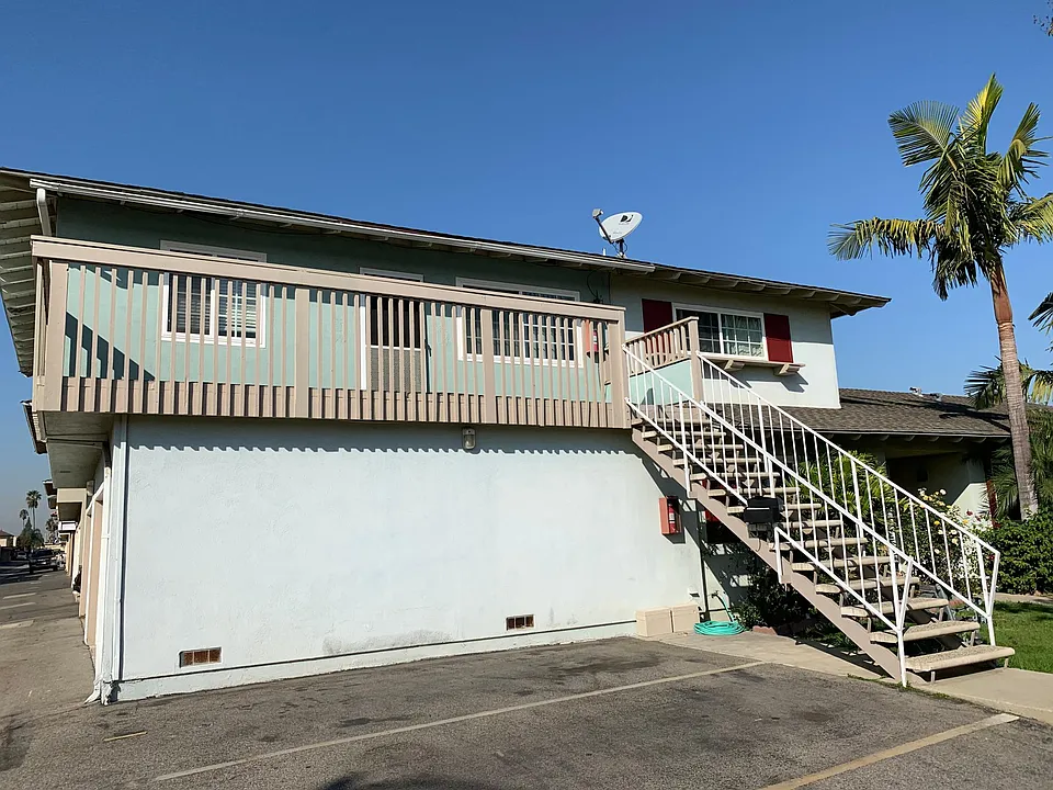 7132 Heil Ave #4