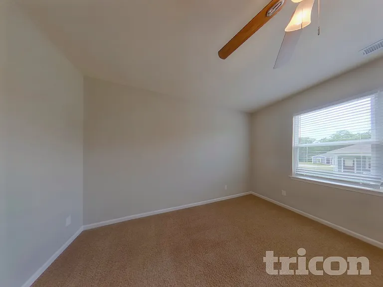 2818 Buzz St — Photo 7