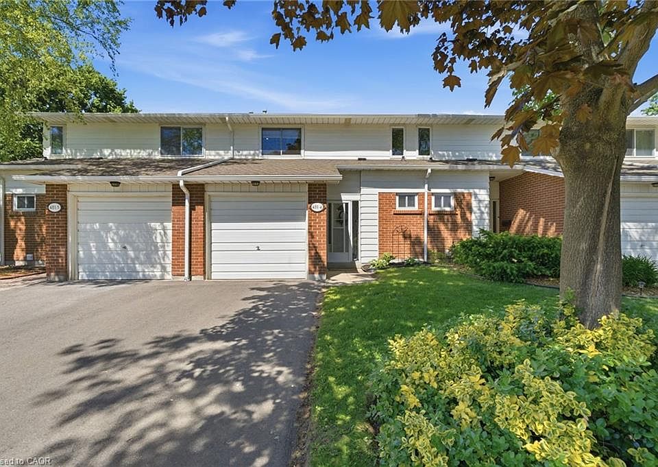 1st image of 481 Woodview Rd #4