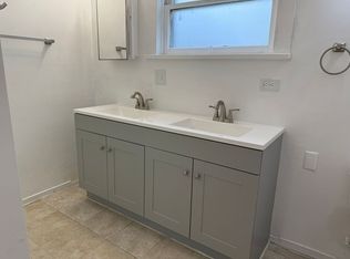 1181 E Millard Way, Dinuba, CA 93618