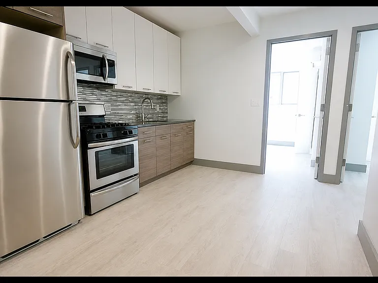 1353 Myrtle Ave #A — Photo 1