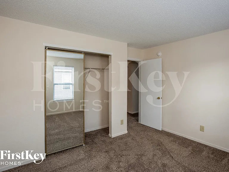 15393 Border Dr — Photo 12
