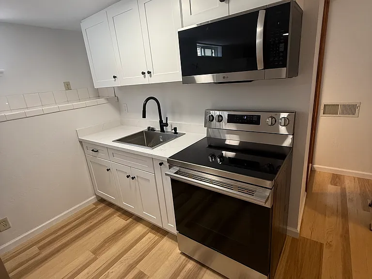 8003 Harvard Dr — Photo 3